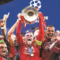 他被视作足 他被视作足