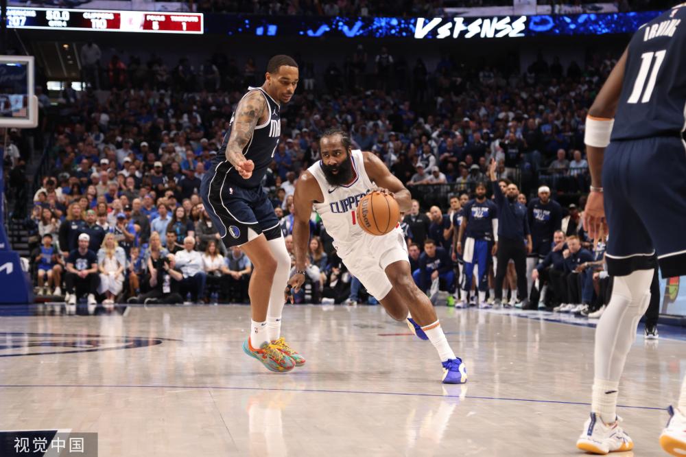 侵犯或自身 侵犯或自身